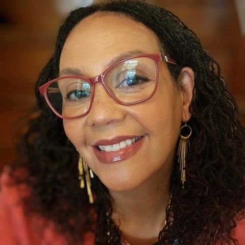 Profile photo of Clare Warner